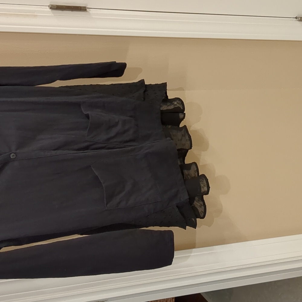 Cardigan - Picture 2 of 9